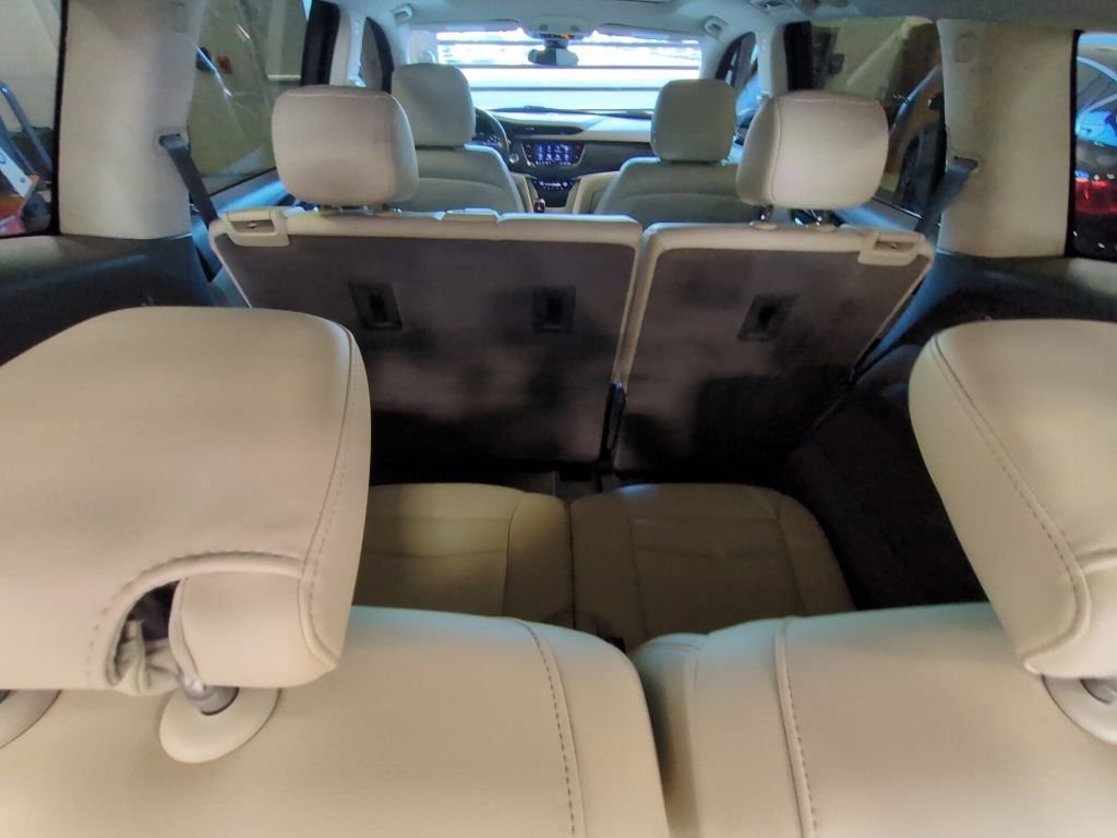 Used 2022 Cadillac XT6 Premium Luxury FWD image 30