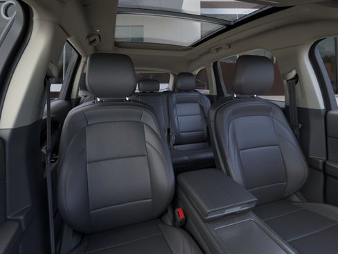 New 2026 Lincoln Nautilus Premier w/ Equipment Group 102A AWD/4WD image 10