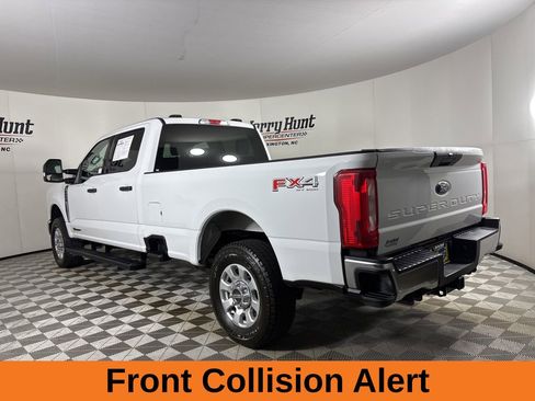 Used 2024 Ford F250 XLT w/ FX4 Off-Road Package image 9