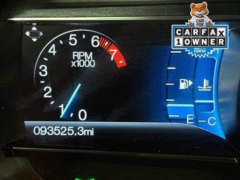 Used 2016 Ford Explorer XLT w/ Equipment Group 202A FWD image 23