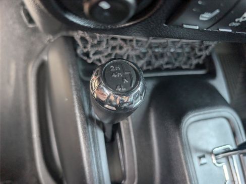 Used 2014 Jeep Wrangler Unlimited Rubicon w/ Dual Top Group AWD/4WD image 21