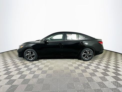 Used 2025 Nissan Sentra SV image 6