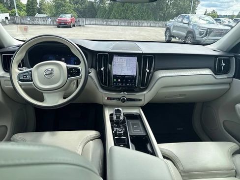 Used 2023 Volvo XC60 B6 Ultimate w/ Climate Package AWD/4WD image 20