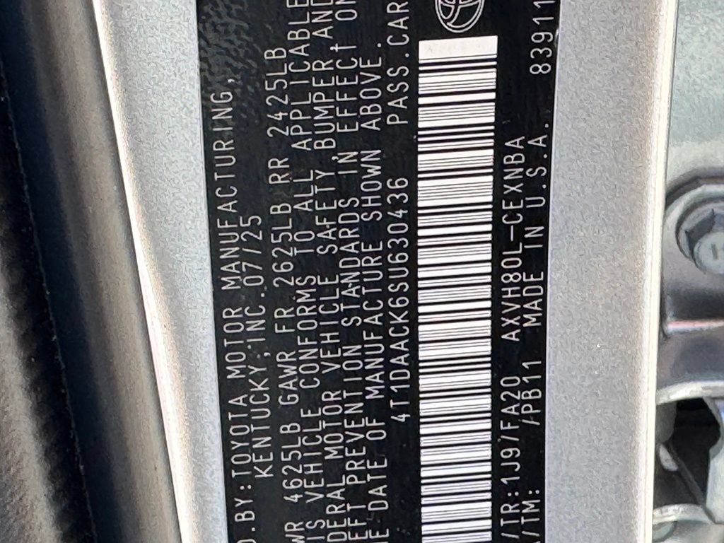 Used 2025 Toyota Camry LE FWD image 39