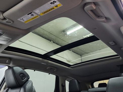 Used 2024 Acura MDX SH-AWD w/ Technology Package image 27