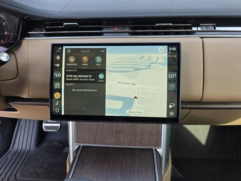 Certified 2024 Land Rover Range Rover Long Wheelbase SE image 19