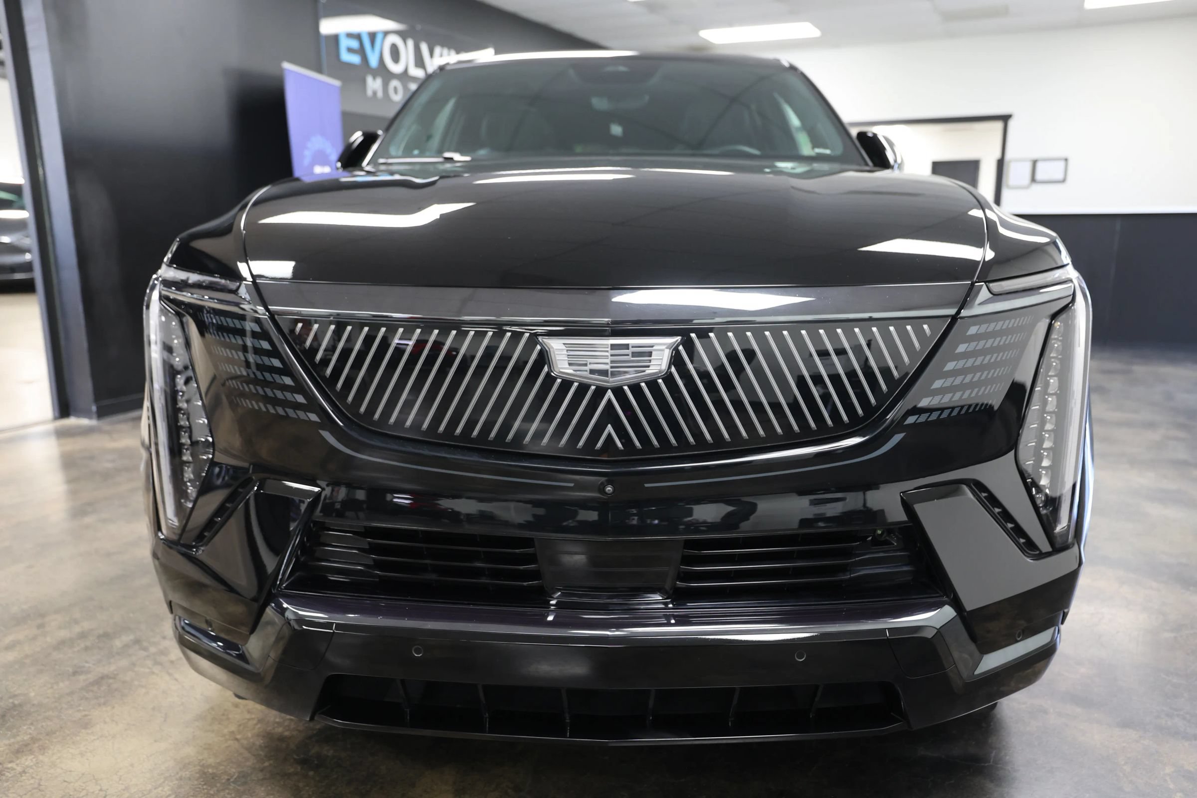 Used 2025 Cadillac Escalade IQ Sport 2 AWD/4WD image 5