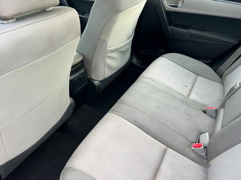 Used 2015 Toyota Corolla LE image 11