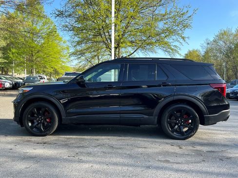 Used 2024 Ford Explorer ST w/ Equipment Group 401A image 4