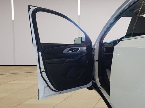Used 2018 Chevrolet Traverse LT AWD/4WD image 10
