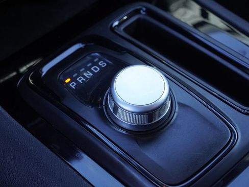 Used 2021 Chrysler 300 S RWD image 18