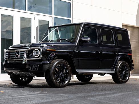 Used 2025 Mercedes-Benz G 550 image 4