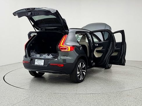 New 2026 Volvo XC40 B5 Plus w/ Climate Package AWD/4WD image 11