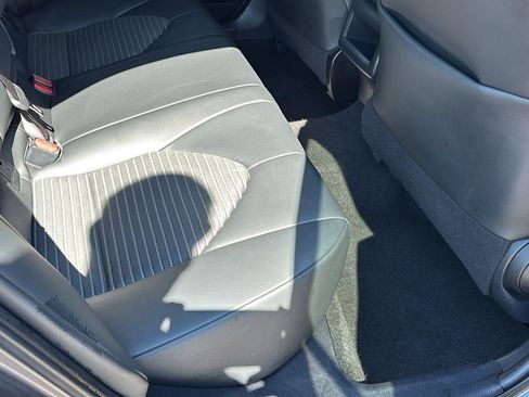 Used 2021 Toyota Camry SE image 17