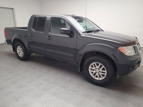 Used 2014 Nissan Frontier SV w/ SV Value Truck Package RWD image 11