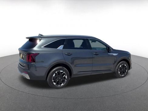 Used 2024 Kia Sorento S AWD/4WD image 15