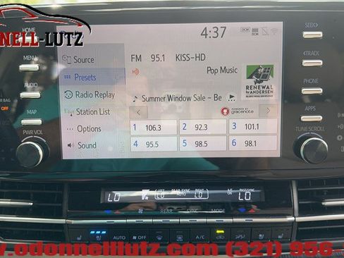 Used 2022 Toyota Sienna Limited FWD image 26
