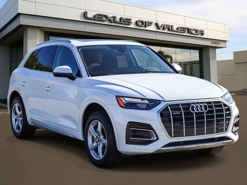 Used 2021 Audi Q5 2.0T Premium w/ Convenience Package AWD/4WD image 5