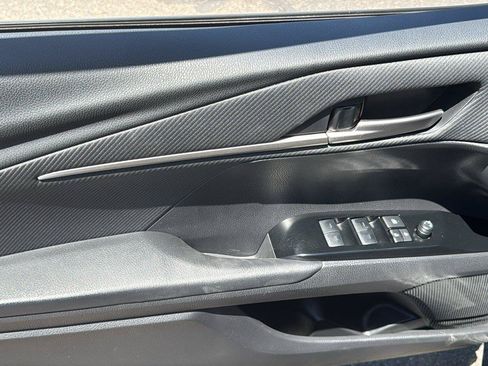 Used 2026 Toyota Camry SE FWD image 13