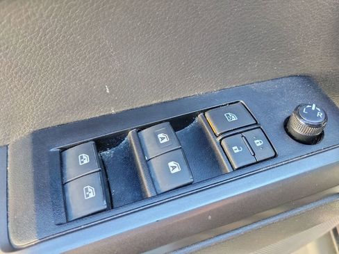 Used 2023 Toyota Tacoma TRD Off-Road image 19