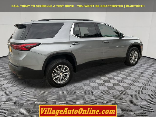 Used 2023 Chevrolet Traverse LT w/ LPO, Cargo Package AWD/4WD image 6
