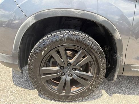 Used 2017 Honda Ridgeline RT image 32
