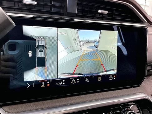 Used 2024 GMC Sierra 2500 Denali w/ Technology Package image 22