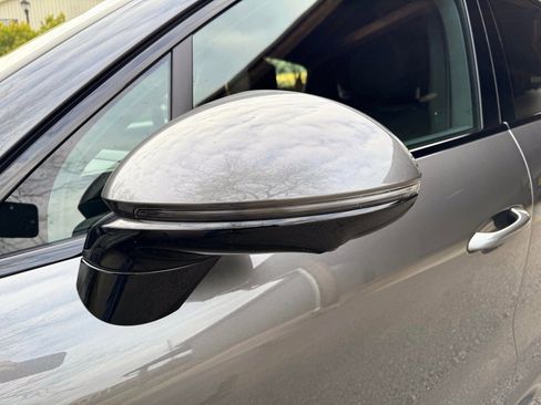 Used 2025 Porsche Cayenne GTS image 26