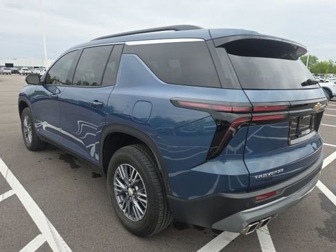 Used 2024 Chevrolet Traverse LT w/ LPO, Floor Liner Package FWD image 14