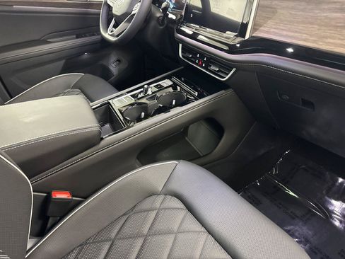 New 2026 Volkswagen Atlas SEL Premium R-Line AWD/4WD image 15
