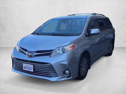 Certified 2019 Toyota Sienna XLE Premium