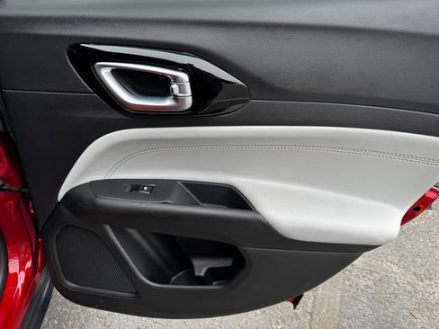 Used 2025 Jeep Compass Limited image 15