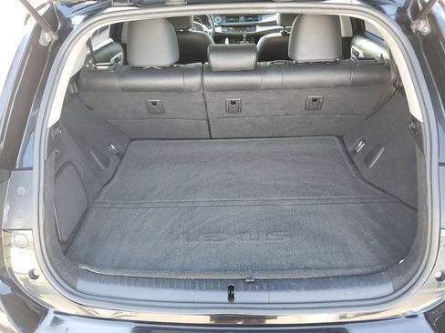 Used 2012 Lexus CT 200h Premium w/ Leather Pkg FWD image 8