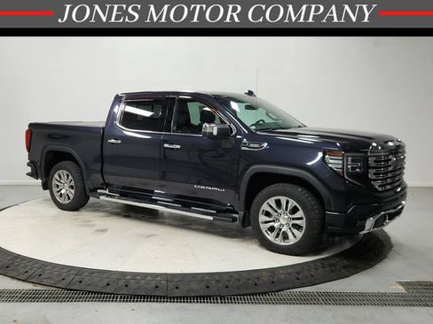 Used 2022 GMC Sierra 1500 Denali AWD/4WD image 1