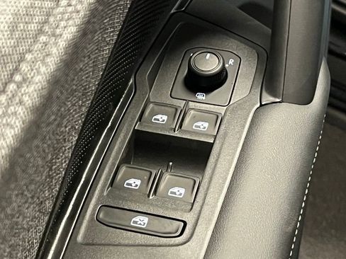 New 2026 Volkswagen Tiguan S image 18