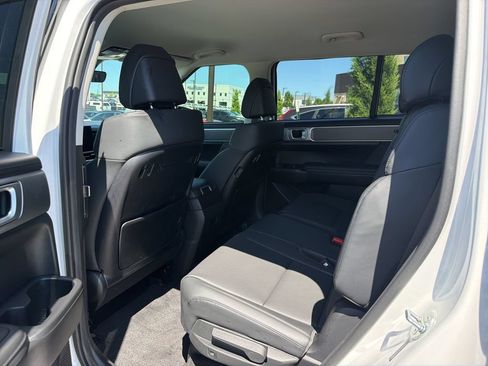 Certified 2026 Hyundai Santa Fe SEL FWD image 9
