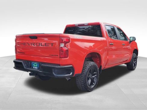 Certified 2025 Chevrolet Silverado 1500 Custom Trail Boss w/ LPO, Dark Essentials Package AWD/4WD image 5