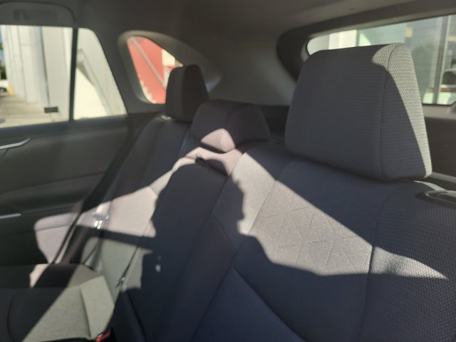 Used 2025 Toyota RAV4 XLE AWD/4WD image 13