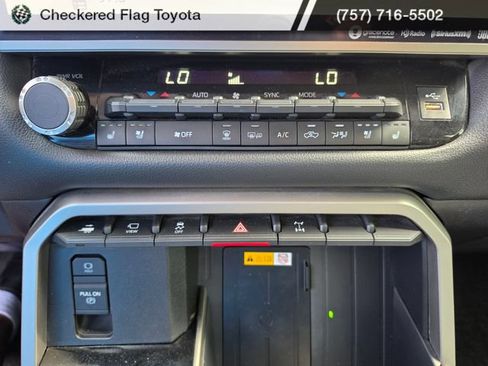 Used 2024 Toyota Tundra Limited w/ TRD Off-Road Package AWD/4WD image 18