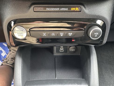 Used 2024 Ford Escape Active w/ Tech Pack #1 AWD/4WD image 28