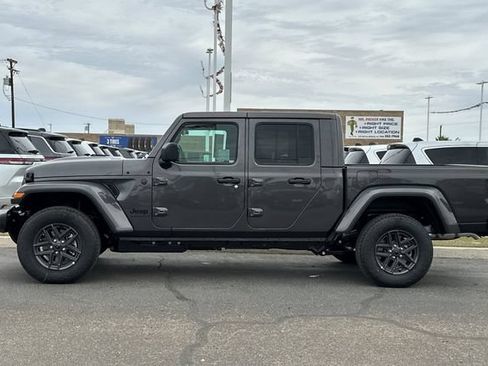 New 2026 Jeep Gladiator Sport AWD/4WD image 6