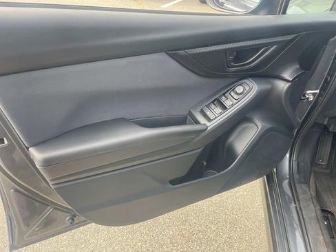 Used 2023 Subaru Crosstrek 2.0i Premium AWD/4WD image 18