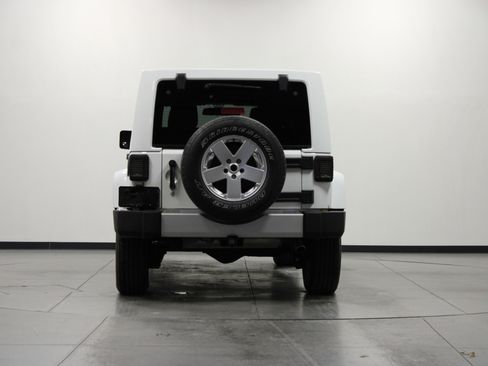 Used 2012 Jeep Wrangler Unlimited Sahara w/ Mopar Chrome Edition Group image 5