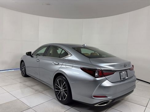 Used 2023 Lexus ES 350 w/ Premium Package image 3
