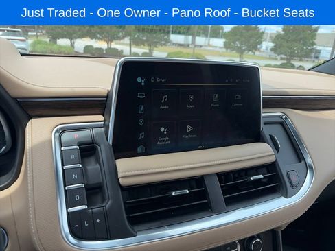 Used 2024 Chevrolet Tahoe Premier w/ Premium Package 2 AWD/4WD image 9
