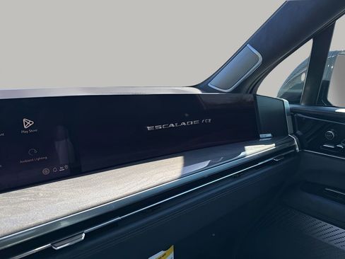 New 2026 Cadillac Escalade IQ Luxury 2 w/ LPO, Floor Liner Package AWD/4WD image 38
