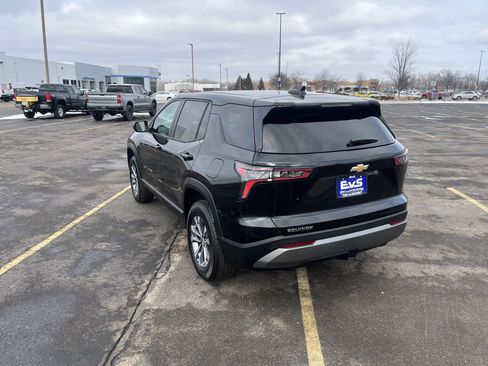Used 2025 Chevrolet Equinox LT image 4