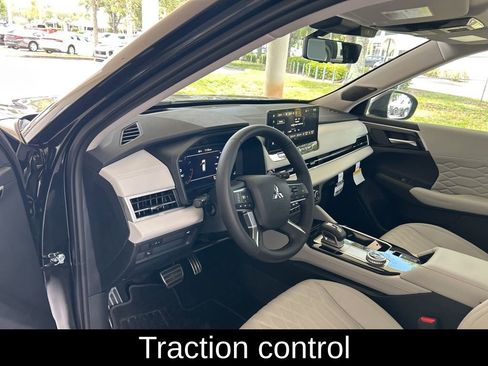 New 2025 Mitsubishi Outlander SEL image 6