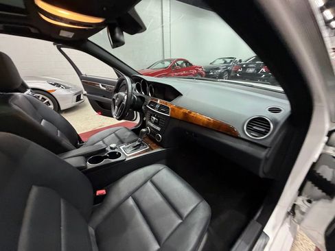 Used 2014 Mercedes-Benz C 300 4MATIC Sedan image 36