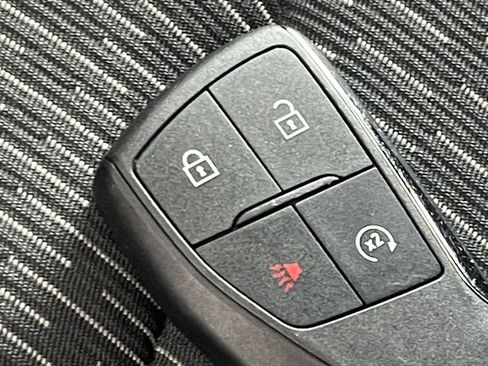 Used 2025 Chevrolet Equinox LT image 25